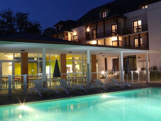 Zenitude Comfort Aparthotel Lourdes lAcacia