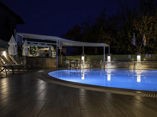 Konstantinos Hotel & Apartments 2