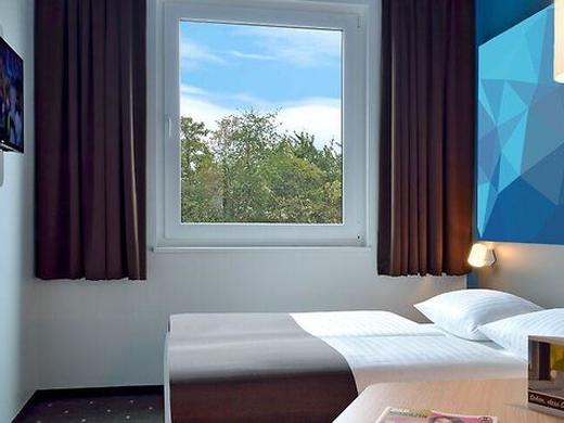 B&B Hotel Stuttgart-Neckarhafen