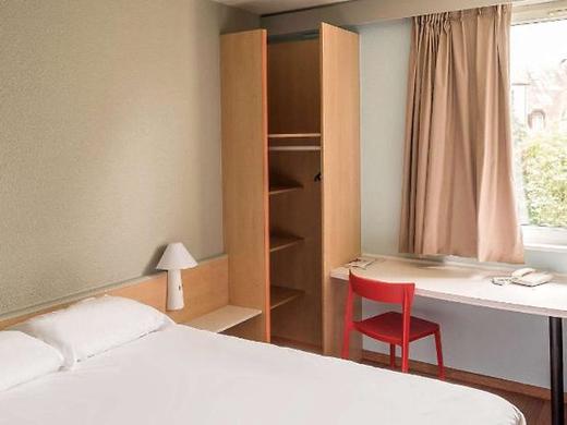 ibis Colmar Est