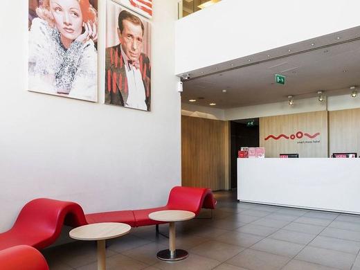 Moov Hotel Porto Centro