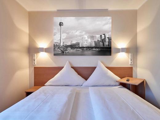 McDreams Hotel Düsseldorf-City