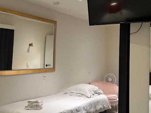 The Black Swan Hotel