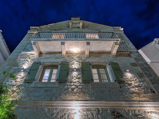 Fiscardonna Luxury Suites