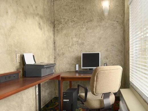 Days Inn by Wyndham Brunswick/St. Simons Area