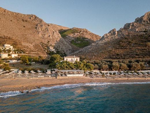 Four Seasons Hydra Luxury Suites