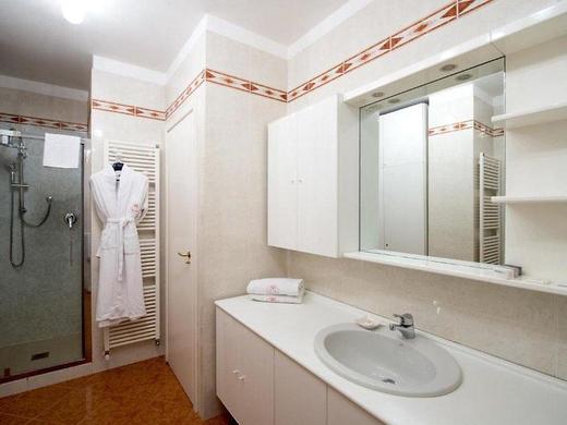 Phi Hotel Bologna - Hotel