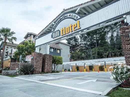 Tilt Hotel Universal/Hollywood, an Ascend Hotel Collection