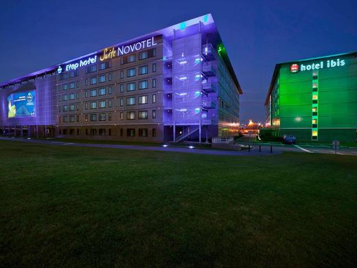 Novotel Suites Paris CDG Airport Villepinte
