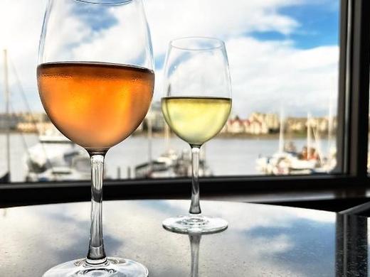 Coast Victoria Hotel & Marina by APA