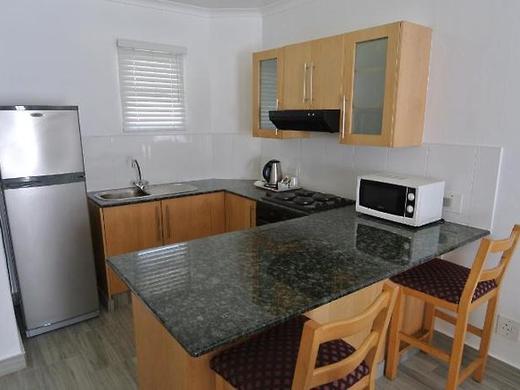 Airport Inn and Suites