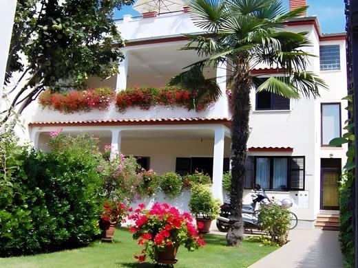 Marina Bed and Breakfast