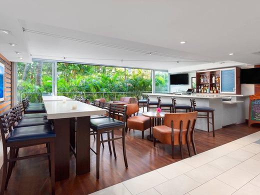 Courtyard by Marriott Waikiki Beach