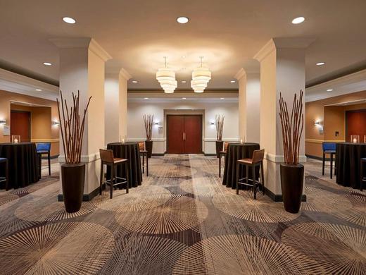 Courtyard by Marriott Toronto Downtown