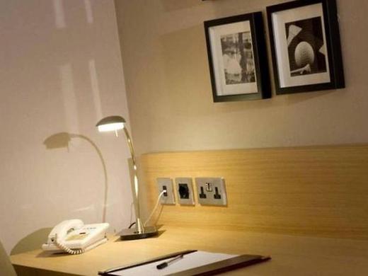 The Samuel Ryder Hotel St. Albans, Tapestry Collection by Hilton