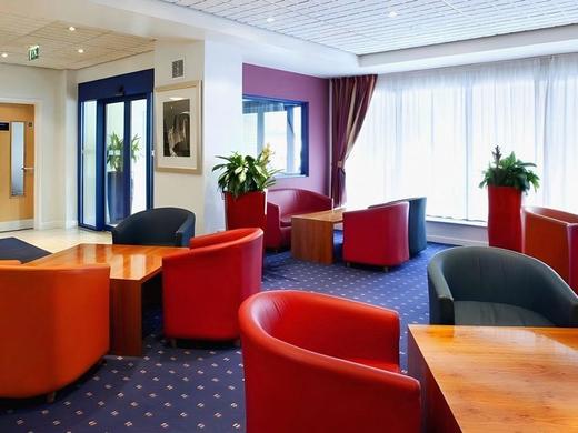 Holiday Inn Express London - Park Royal