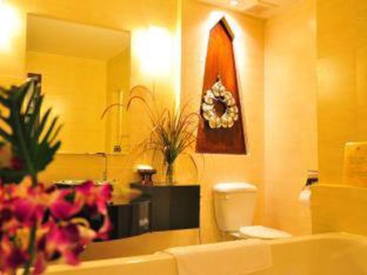 Navatara Phuket Resort