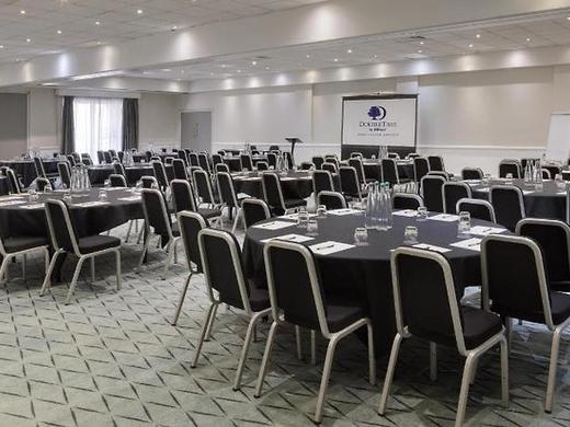 DoubleTree by Hilton Manchester Airport