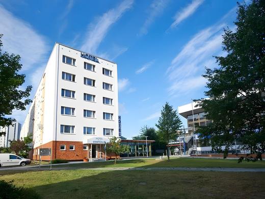 An der Stadthalle