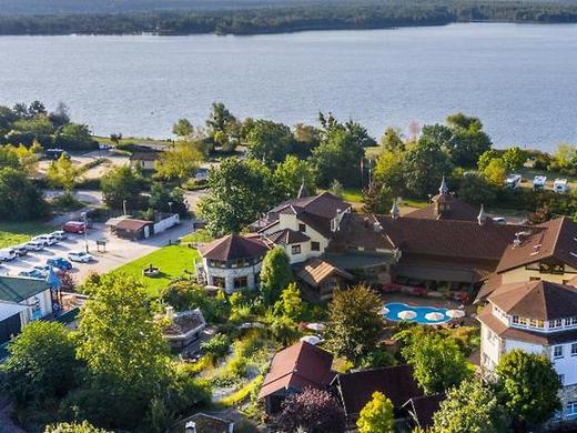Wellnesshotel Seeschlösschen - Privat-SPA & Naturresort