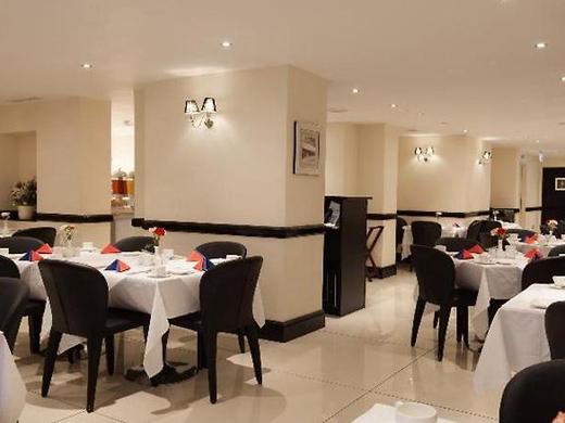 Park Grand Paddington Court