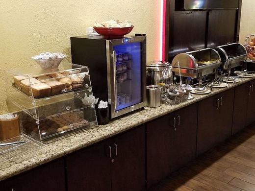 Ramada by Wyndham Houston Intercontinental Airport East