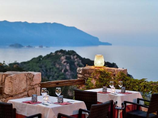 Hotel blau monte turri