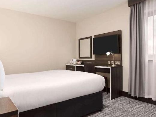 Ramada by Wyndham Cobham