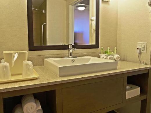 Holiday Inn Express & Suites Phoenix North - Scottsdale