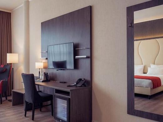 Best Western Plus Plaza Den Haag City Center