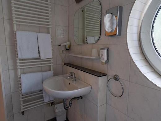 Airport BusinessHotel Köln