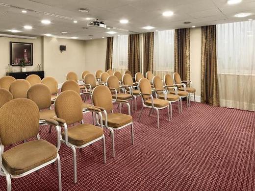 Crowne Plaza London Ealing