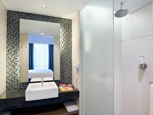 all seasons Jakarta Thamrin Hotel