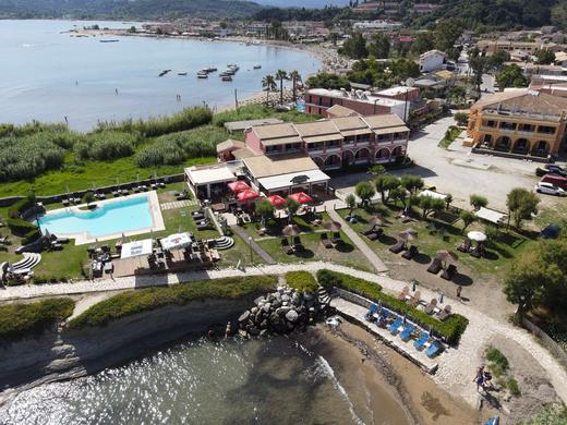 Canal D' Amour by Estia