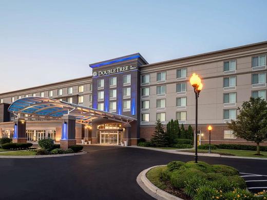 DoubleTree by Hilton Chicago Midway Airport