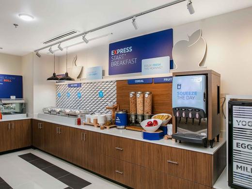 Holiday Inn Express & Suites Oakhurst-Yosemite Park Area