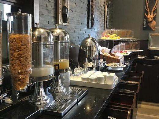Muse Hotel Restaurant Bar