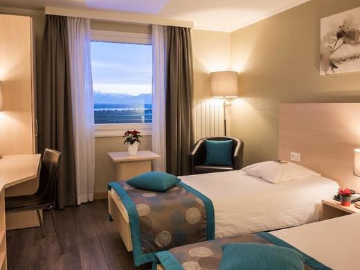 EVERNESS Hotel & Resort