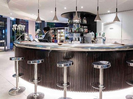 Novotel Suites Geneve Aeroport Hotel