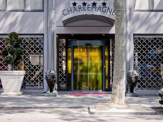 Hotel Charlemagne