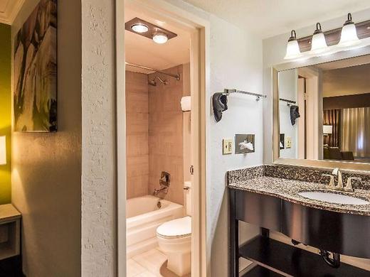 BEST WESTERN InnSuites Phoenix Hotel & Suites