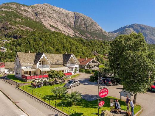 Vik Pensjonat og Hytter