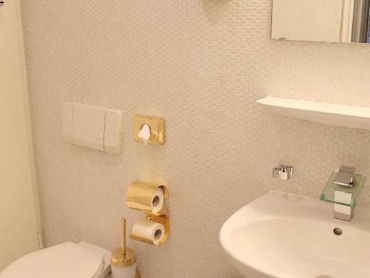 Astoria am Urachplatz