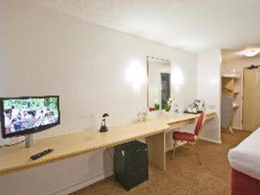 Days Inn by Wyndham London Stansted Airport