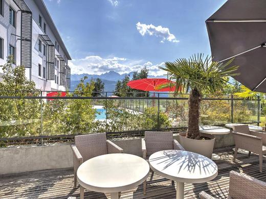Appart-Hôtel Park&Suites Grenoble Inovallée