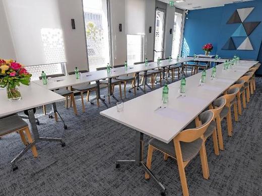 Holiday Inn Express Geneva Airport