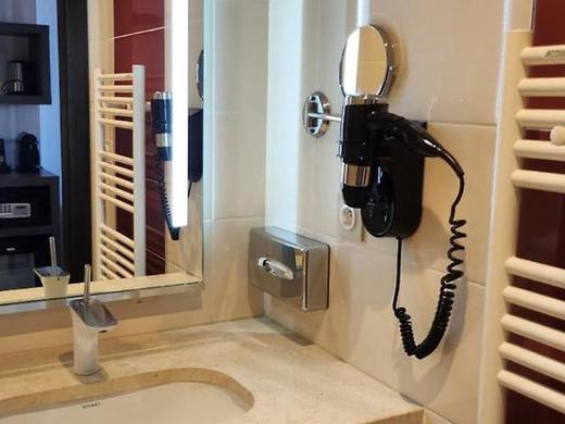 Kyriad Prestige Lyon Est - Saint Priest Eurexpo