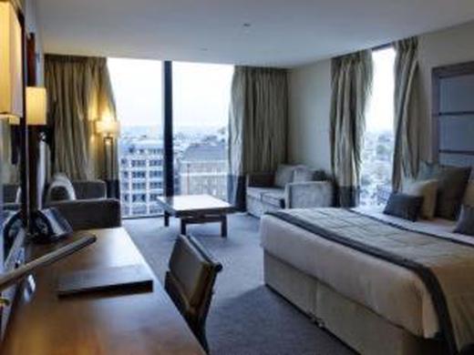 Leonardo Royal Hotel London Tower Bridge