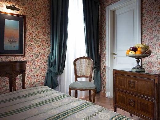 Chiaja Hotel de Charme