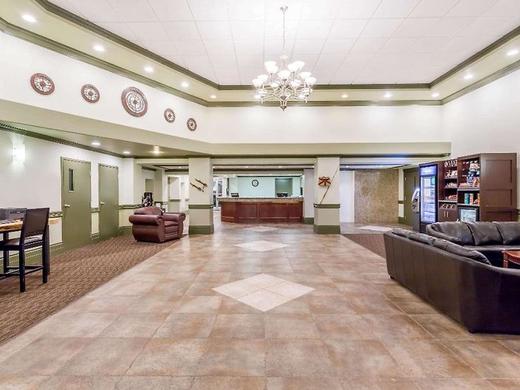 Ramada by Wyndham Hinton